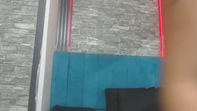 Lil Rose2006 online show from 12.17.25