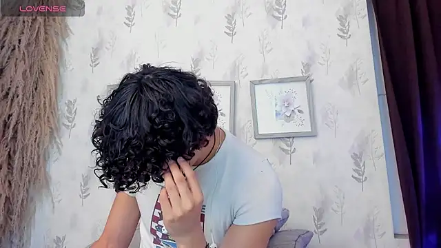 Snapshot of liam_twiink chatting on 06.05.26 liam twiink online show from 06.05.26