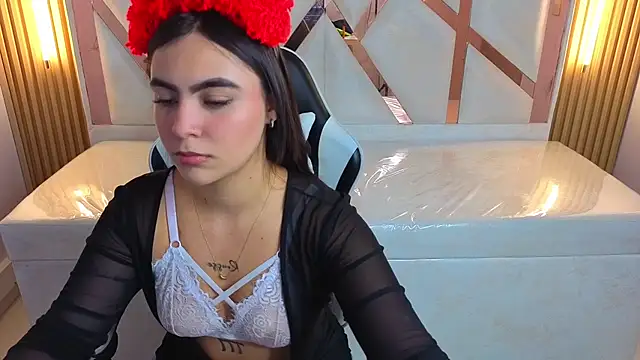 scarlett smith tp online show from 10.04.25