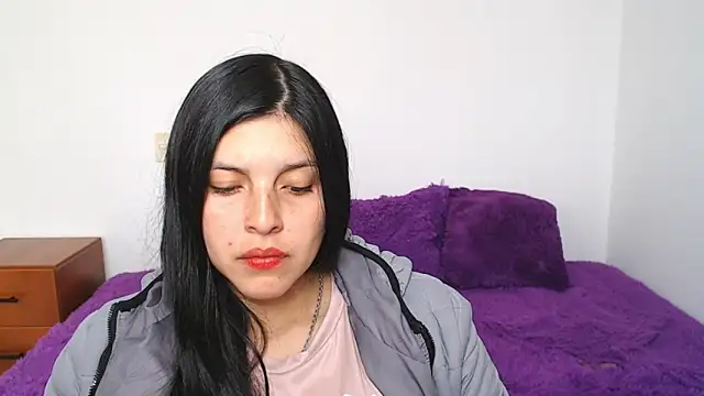 Snapshot of brendasantos_77 chatting on 09.22.25 brendasantos 77 online show from 09.22.25