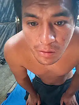 Snapshot of TNestorT chatting on 11.28.25 TNestorT online show from 11.28.25