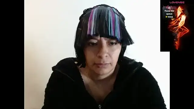 Snapshot of Acelinrose chatting on 10.22.25 Acelinrose online show from 10.22.25