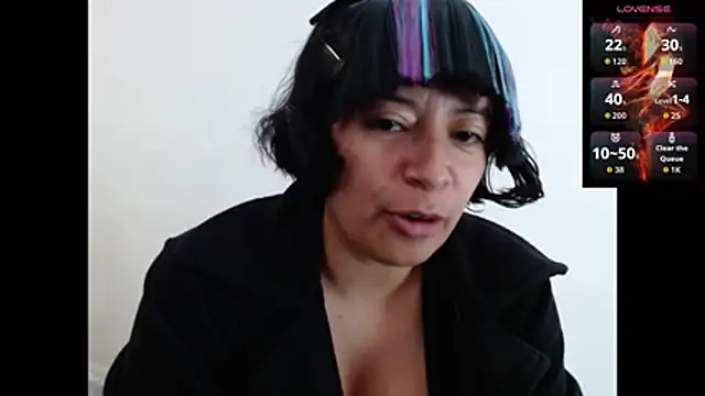 Snapshot of Acelinrose chatting on 11.29.25 Acelinrose online show from 11.29.25