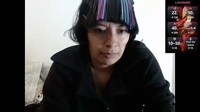 Snapshot of Acelinrose chatting on 12.01.25 Acelinrose online show from 12.01.25