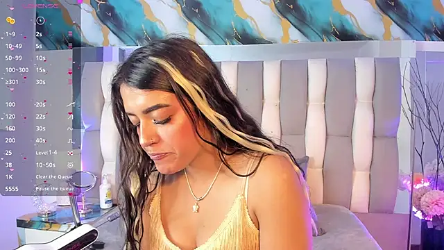 IsaDiiaz online show from 06.22.26