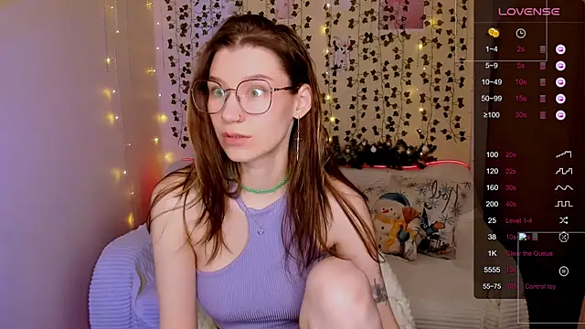 LinaBlossom  online show from 12.16.25