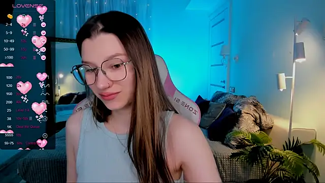 Snapshot of LinaBlossom_ chatting on 05.21.26 LinaBlossom online show from 05.21.26