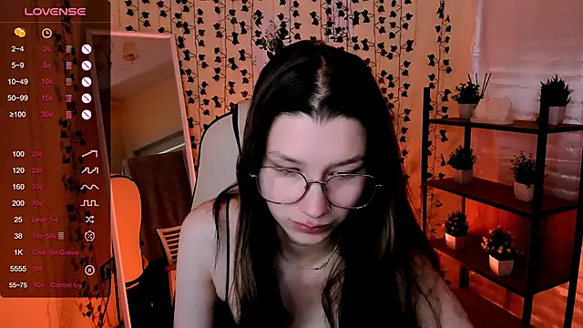 Snapshot of LinaBlossom_ chatting on 06.03.26 LinaBlossom online show from 06.03.26