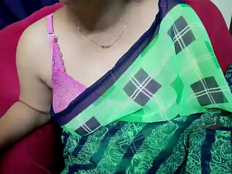 Snapshot of tamilqueenbaby chatting on 09.23.25 tamilqueenbaby online show from 09.23.25