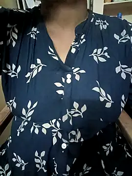 Snapshot of Nalini_telugu chatting on 10.08.25 Nalini telugu online show from 10.08.25