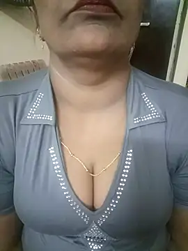 Snapshot of Nalini_telugu chatting on 10.09.25 Nalini telugu online show from 10.09.25