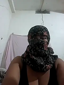 Snapshot of Shazfairy chatting on 09.30.25 Shazfairy online show from 09.30.25