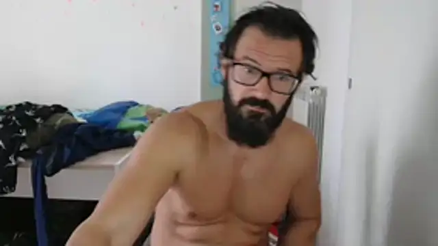 Snapshot of muscoloporco chatting on 10.26.25 muscoloporco online show from 10.26.25