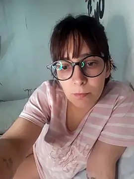 Snapshot of catperigosa chatting on 09.28.25 catperigosa online show from 09.28.25