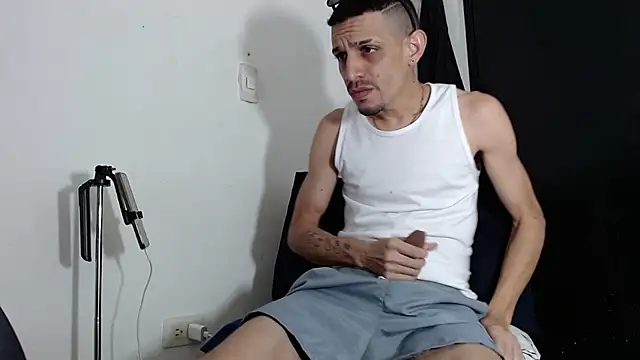 LATINO27CM online show from 03.14.26