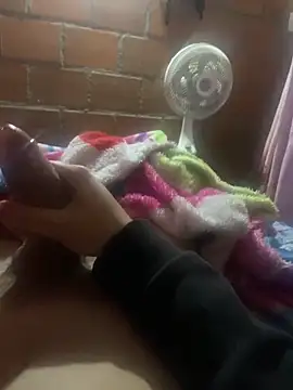 Dani-202p online show from 11.24.25