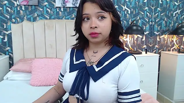 ScarlettMusee online show from 10.05.25