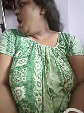 Snapshot of Deborbhavi222 chatting on 07.17.26 Deborbhavi222 online show from 07.17.26