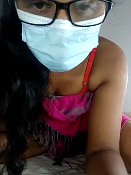 Snapshot of sexybolegirl chatting on 10.04.25 sexybolegirl online show from 10.04.25