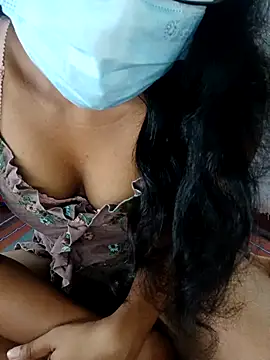 Snapshot of sexybolegirl chatting on 10.27.25 sexybolegirl online show from 10.27.25