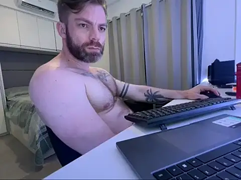 Snapshot of MBORASOVISK chatting on 10.10.25 MBORASOVISK online show from 10.10.25