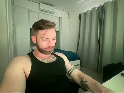 Snapshot of MBORASOVISK chatting on 10.20.25 MBORASOVISK online show from 10.20.25