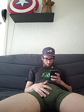 nymphomaniecouple online show from 04.16.26