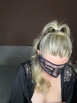 Cherrycolada online show from 09.25.25