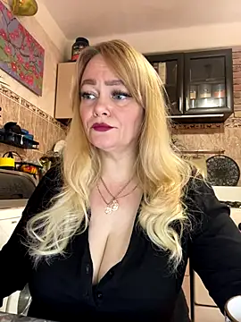 Sweet-blonde online show from 10.16.25