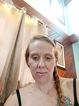 Snapshot of PiperXXXHarder chatting on 08.08.26 PiperXXXHarder online show from 08.08.26
