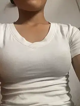 Snapshot of Penny-y chatting on 09.22.25 Penny-y online show from 09.22.25