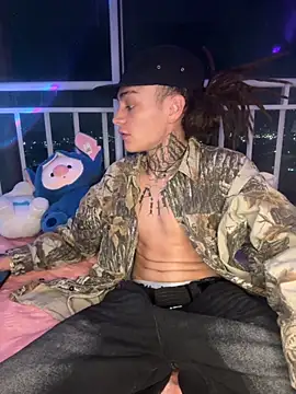 Craxxx69 online show from 10.24.25