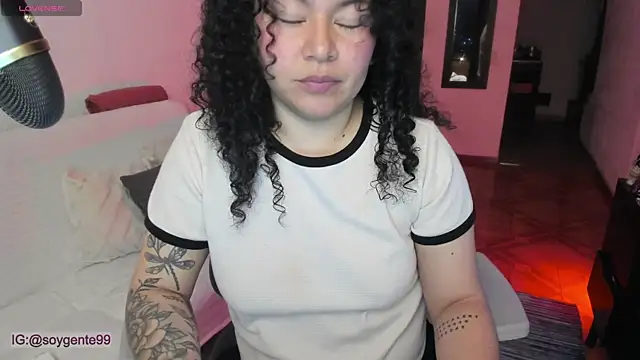 Snapshot of Chubby_Licius chatting on 11.03.25 Chubby Licius online show from 11.03.25