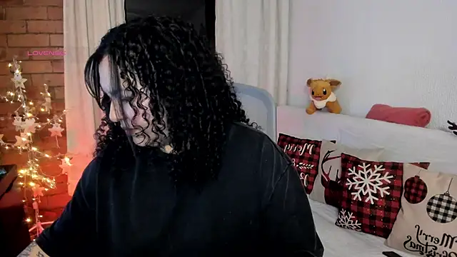 Snapshot of Chubby_Licius chatting on 12.14.25 Chubby Licius online show from 12.14.25