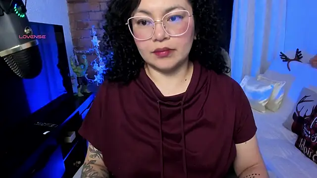 Snapshot of Chubby_Licius chatting on 12.17.25 Chubby Licius online show from 12.17.25