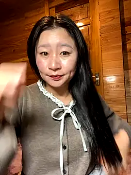 violet-00 online show from 11.29.25