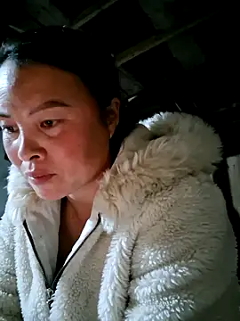 xuxulovezz online show from 04.30.26