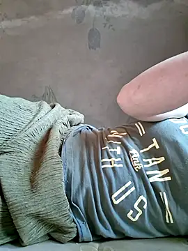 xuxulovezz online show from 06.02.26