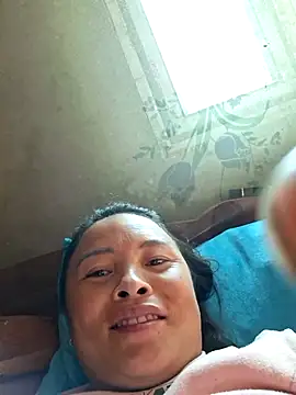 xuxulovezz online show from 08.02.26