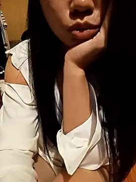 Snapshot of Suny_babyy chatting on 05.11.26 Suny babyy online show from 05.11.26