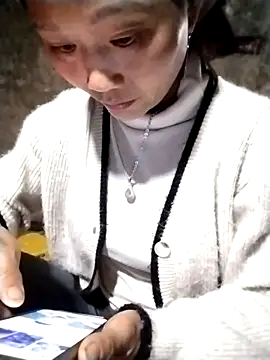 abigail-00 online show from 02.01.26