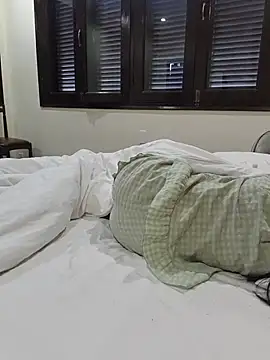 Helen-Tran online show from 03.25.26