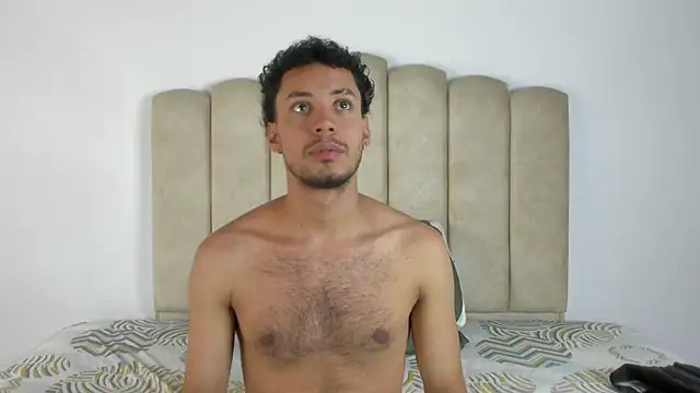 aroncooper1 online show from 10.09.25