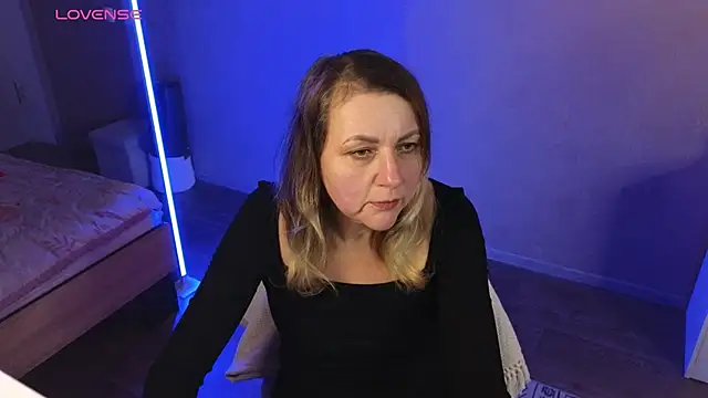 silvaraNoir online show from 10.19.25