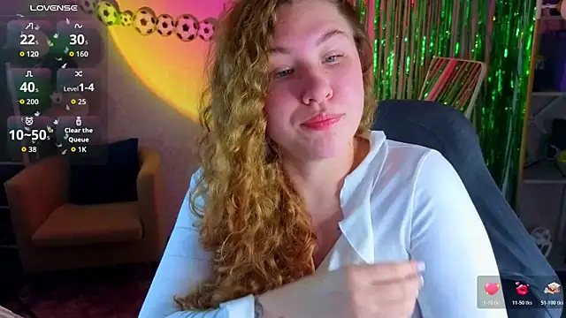 Snapshot of Elsie_Cutties chatting on 07.19.26 Elsie Cutties online show from 07.19.26