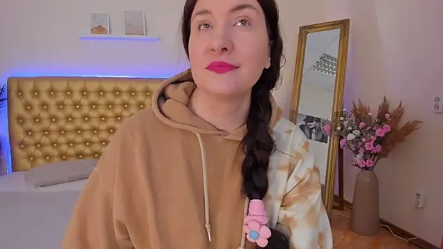 Snapshot of TrishaDarks chatting on 03.14.26 TrishaDarks online show from 03.14.26