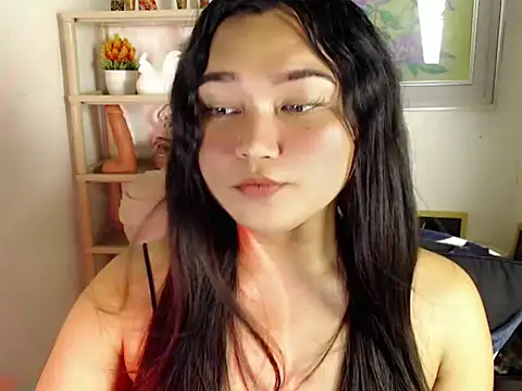 Eyes-on-me online show from 06.24.26