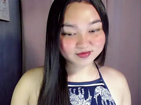 Eyes-on-me online show from 07.26.26