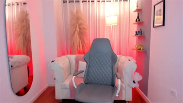 Snapshot of marcuswildx chatting on 10.19.25 marcuswildx online show from 10.19.25