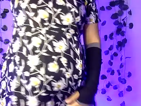 Aaliya02 online show from 12.16.25